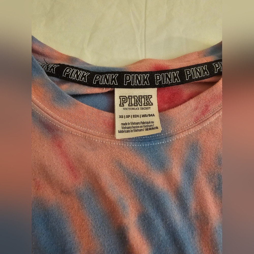 PINK Victoria's Secret tie dye long sleeve T-shirt size Xsmall - Picture 4 of 6